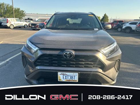 Used 2025 Toyota RAV4 XLE AWD/4WD image 15