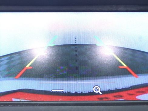 Used 2017 Ford Fusion SE FWD image 19