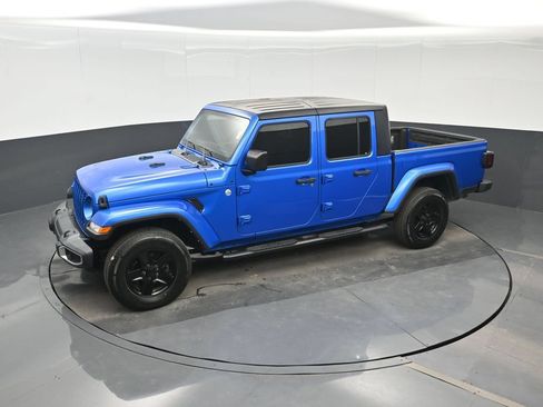 Used 2021 Jeep Gladiator Sport AWD/4WD image 25