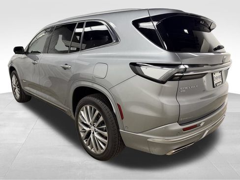 Certified 2026 Buick Enclave Avenir w/ Super Cruise Package AWD/4WD image 7