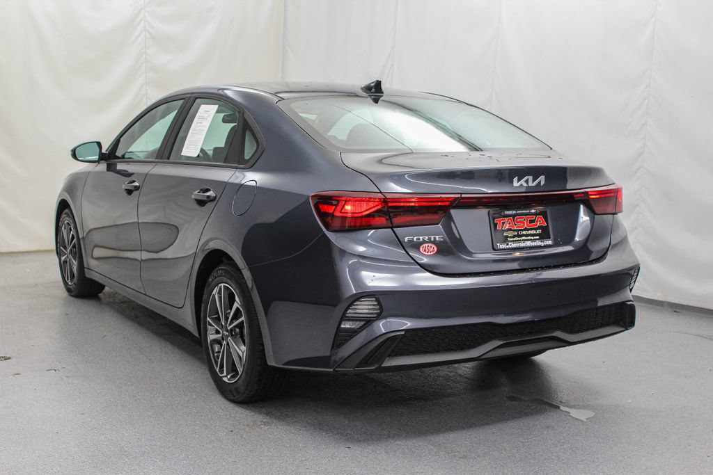 Used 2023 Kia Forte LXS w/ LXS Technology Package FWD image 6