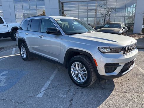 New 2026 Jeep Grand Cherokee Laredo X AWD/4WD image 42