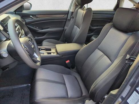 Used 2019 Honda Accord EX image 17