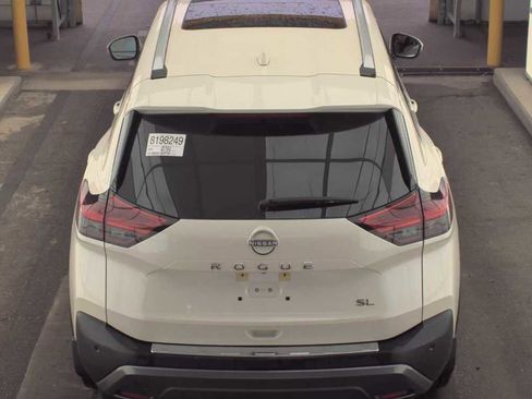 Used 2023 Nissan Rogue SL w/ SL Premium Package image 6