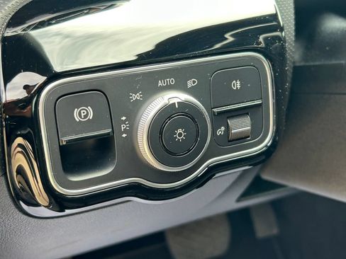 Used 2025 Mercedes-Benz CLA 250 4MATIC image 27