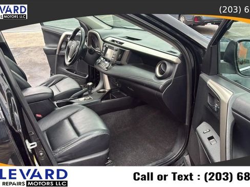 Used 2015 Toyota RAV4 Limited AWD/4WD image 39