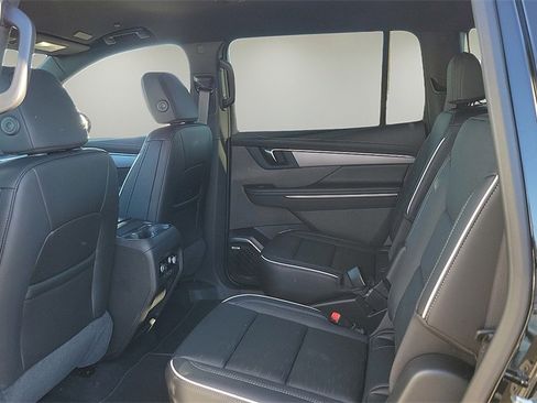 New 2025 Buick Enclave Sport Touring image 14