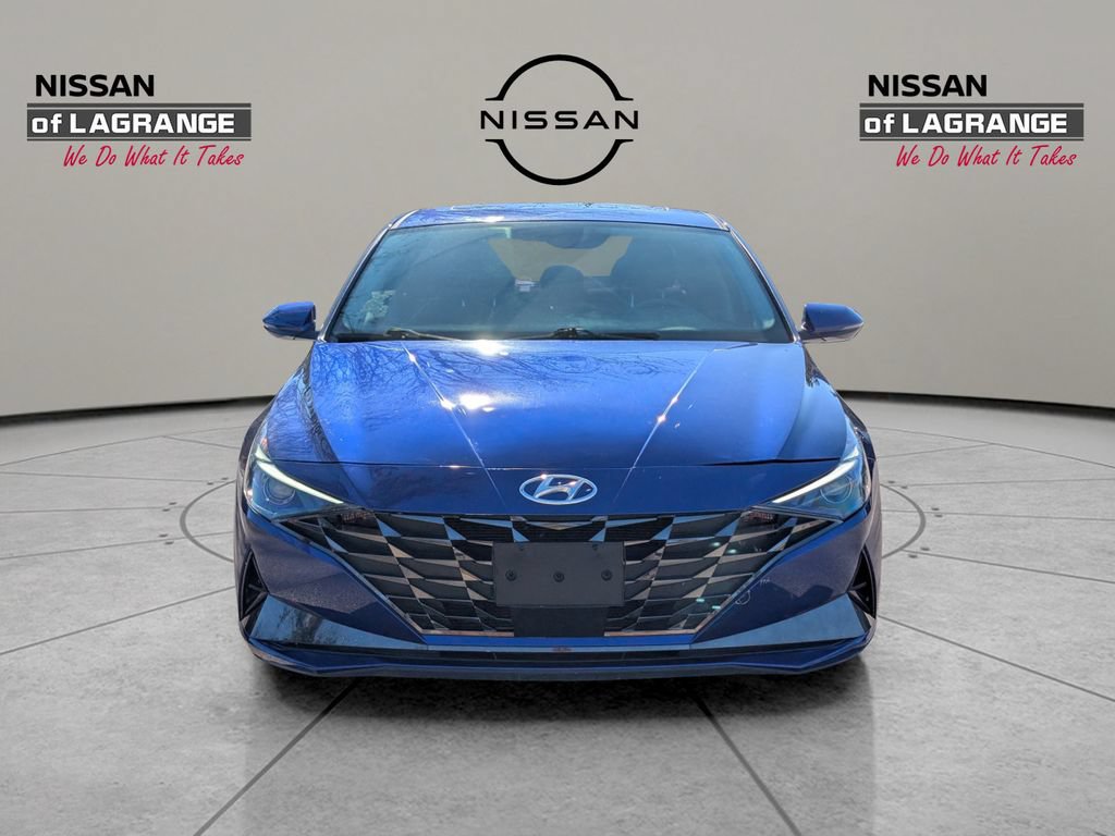 Used 2021 Hyundai Elantra SEL w/ Convenience + Premium Package FWD image 2