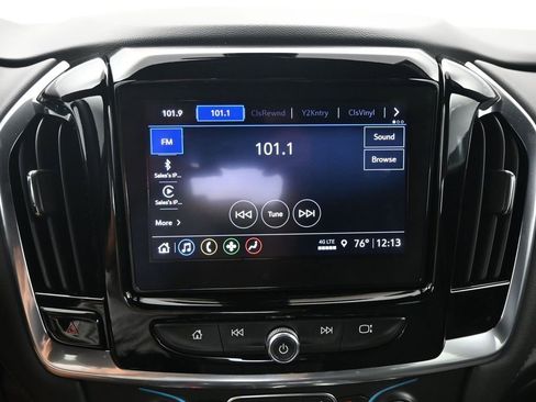 Used 2023 Chevrolet Traverse LT image 34