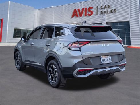 Used 2024 Kia Sportage LX image 9
