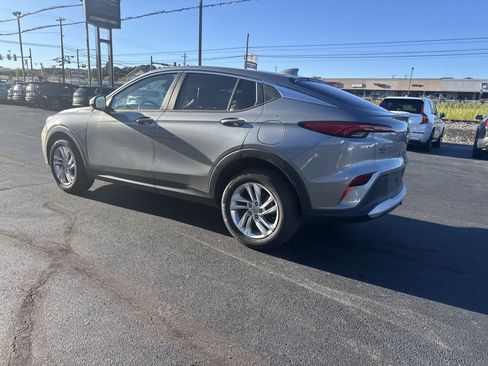 Used 2024 Buick Envista Preferred w/ Convenience I Package image 6