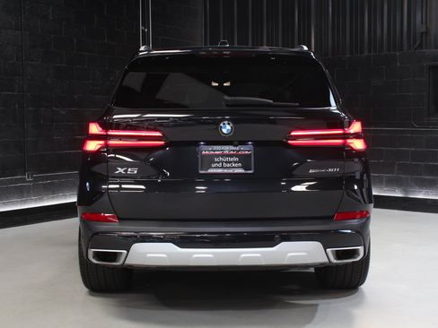 Used 2024 BMW X5 sDrive40i w/ Premium Package RWD image 13