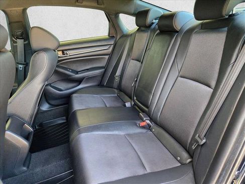 Used 2019 Honda Accord Sport image 17