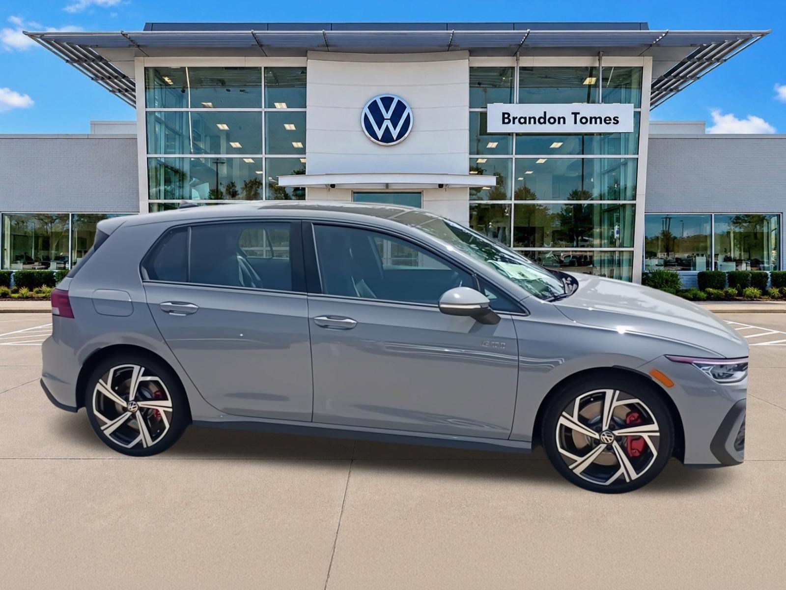 New 2026 Volkswagen GTI SE FWD image 2