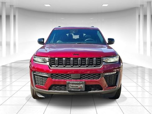 New 2026 Jeep Grand Cherokee L Limited w/ Limited Altitude Package AWD/4WD image 8