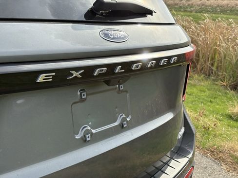 New 2026 Ford Explorer Active w/ Active Comfort Package image 11