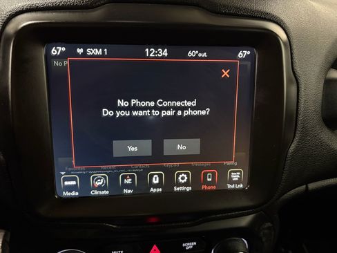 Used 2021 Jeep Renegade Latitude image 18