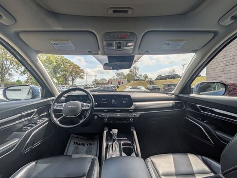 Used 2025 Kia Telluride S FWD image 26