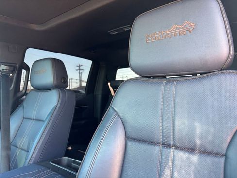 Used 2022 Chevrolet Silverado 1500 High Country w/ High Country Premium Package image 12
