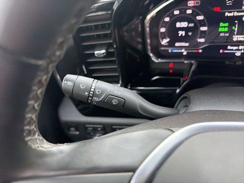 Used 2024 GMC Sierra 2500 SLT w/ SLT Premium Package image 12