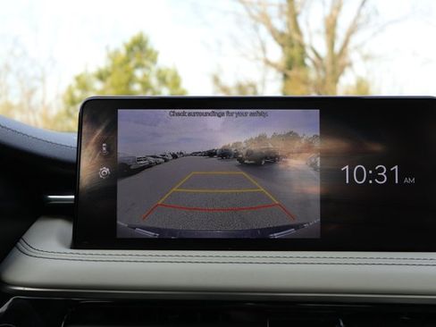 Used 2025 Genesis G70 2.5T image 15