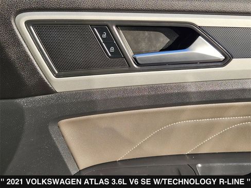 Used 2021 Volkswagen Atlas SE image 36