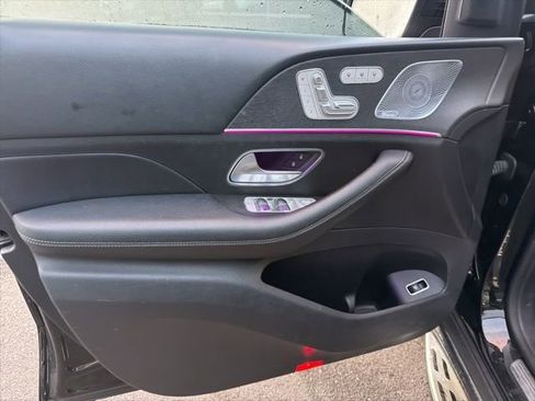 Used 2021 Mercedes-Benz GLS 450 4MATIC image 7