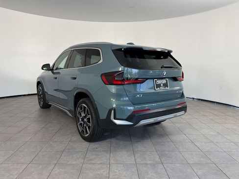 Used 2025 BMW X1 xDrive28i AWD/4WD image 3