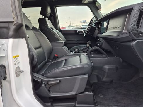 Used 2025 Ford Bronco Big Bend w/ Black Diamond Package AWD/4WD image 22