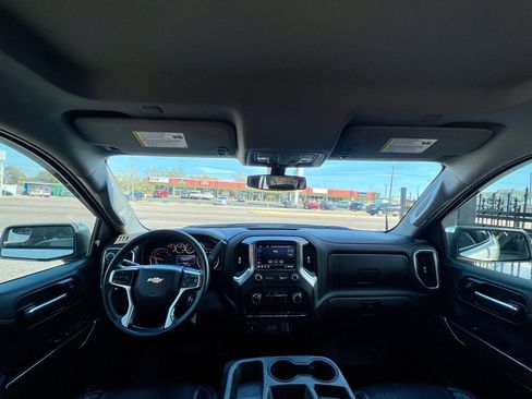 Used 2019 Chevrolet Silverado 1500 LT image 12