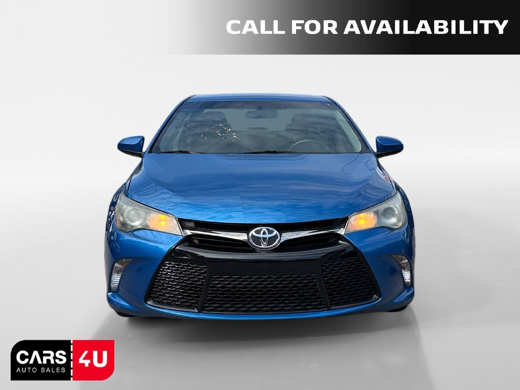 Used 2017 Toyota Camry SE FWD image 2