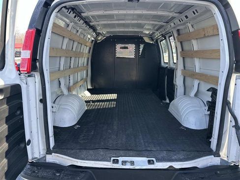 Used 2024 Chevrolet Express 2500 image 11