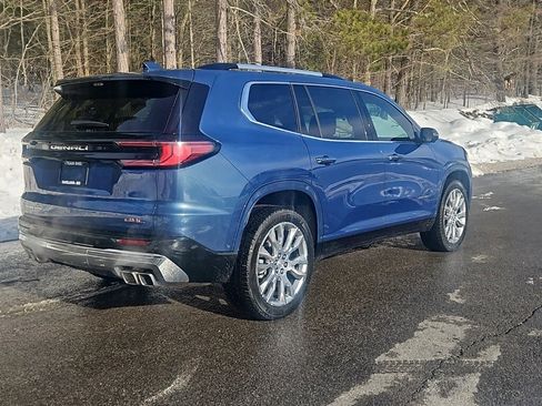 Used 2024 GMC Acadia Denali w/ Super Cruise Package image 5