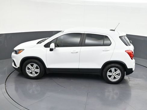 Used 2020 Chevrolet Trax LS FWD image 20