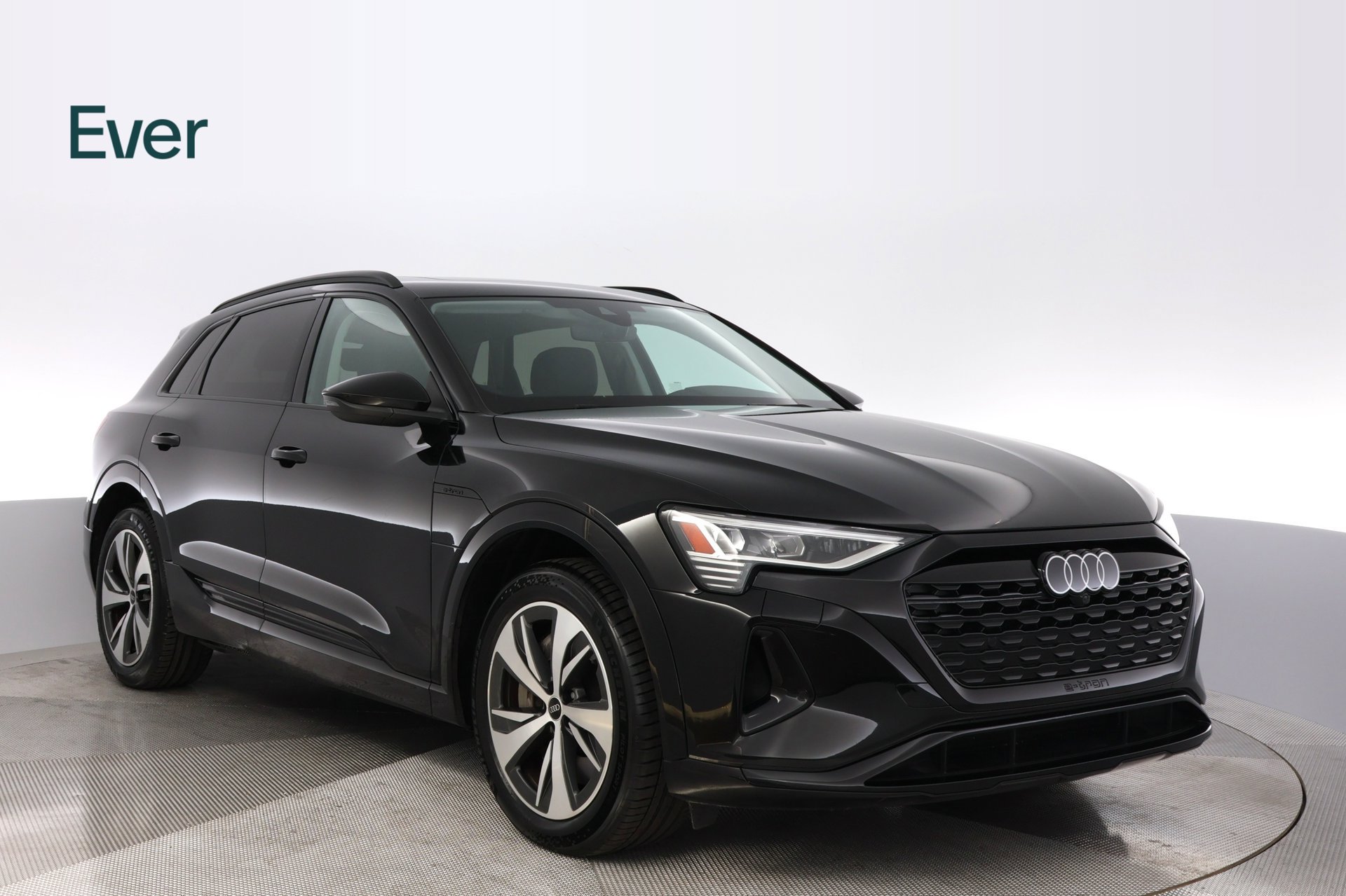 Used 2024 Audi Q8 e-tron Premium AWD/4WD image 13
