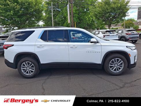 Used 2023 Chevrolet Traverse LT AWD/4WD image 8