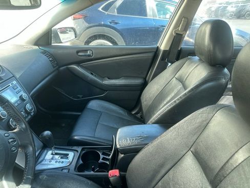 Used 2010 Nissan Altima 2.5 SL w/ SL Pkg FWD image 6