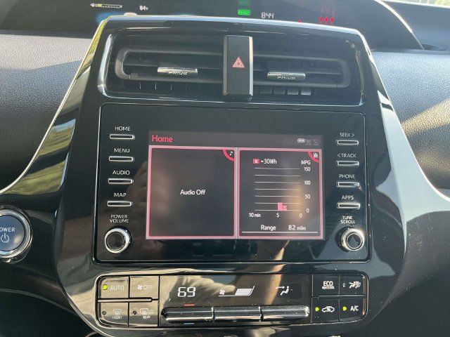 Used 2020 Toyota Prius LE FWD image 27