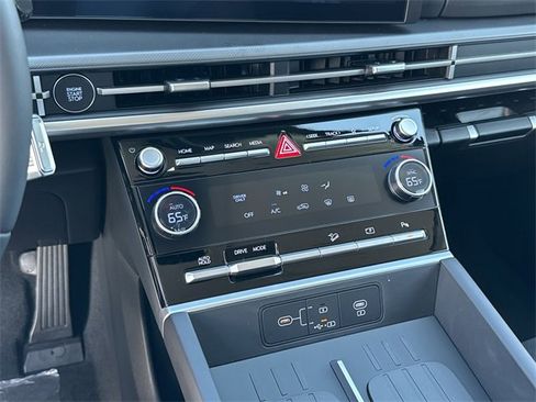 New 2026 Hyundai Santa Fe SE image 25