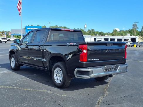 Used 2025 Chevrolet Silverado 1500 LT AWD/4WD image 17