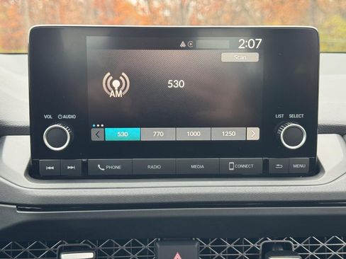 Certified 2025 Honda Accord SE image 13