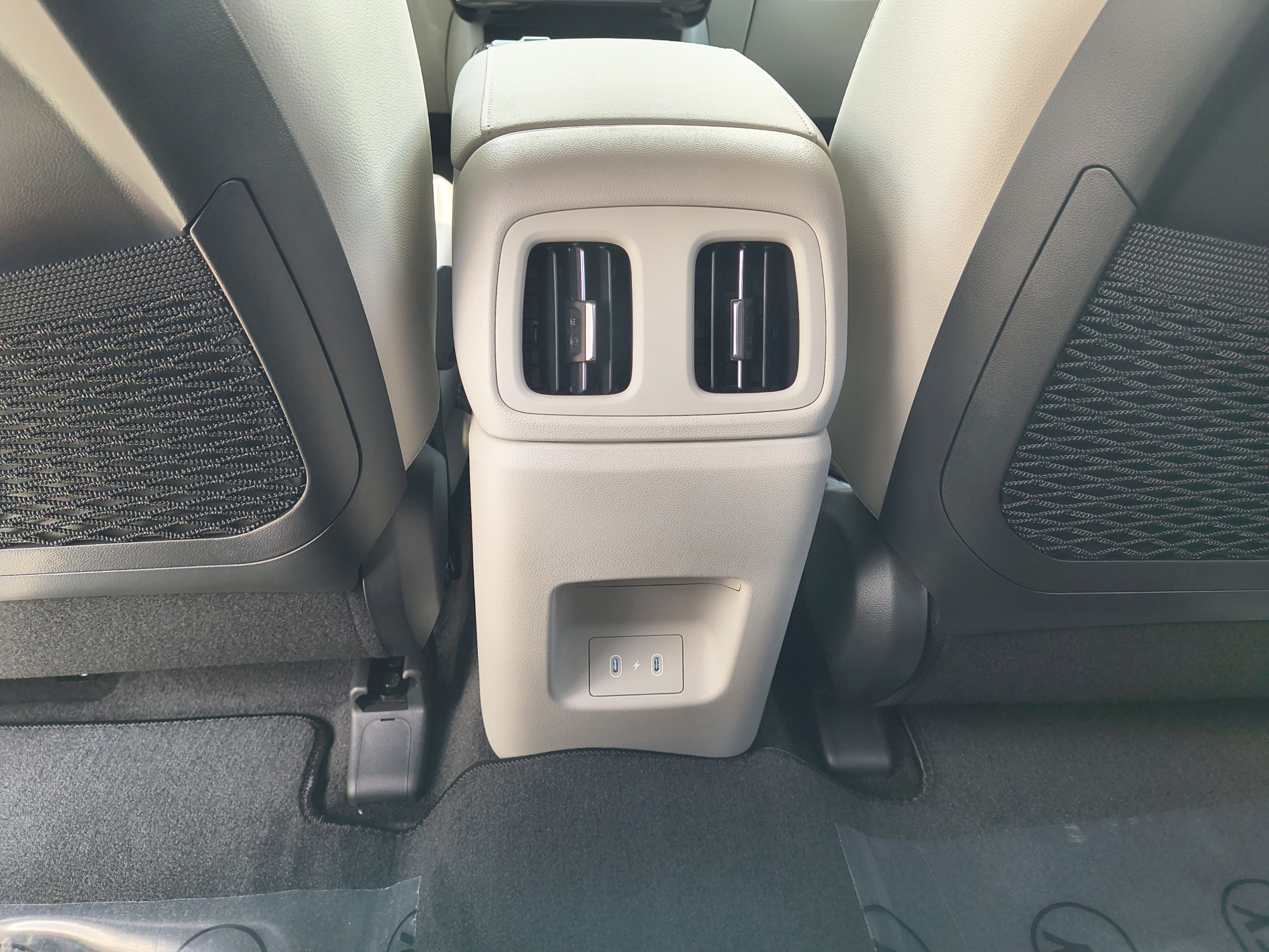 New 2026 Hyundai Tucson Limited AWD/4WD image 15