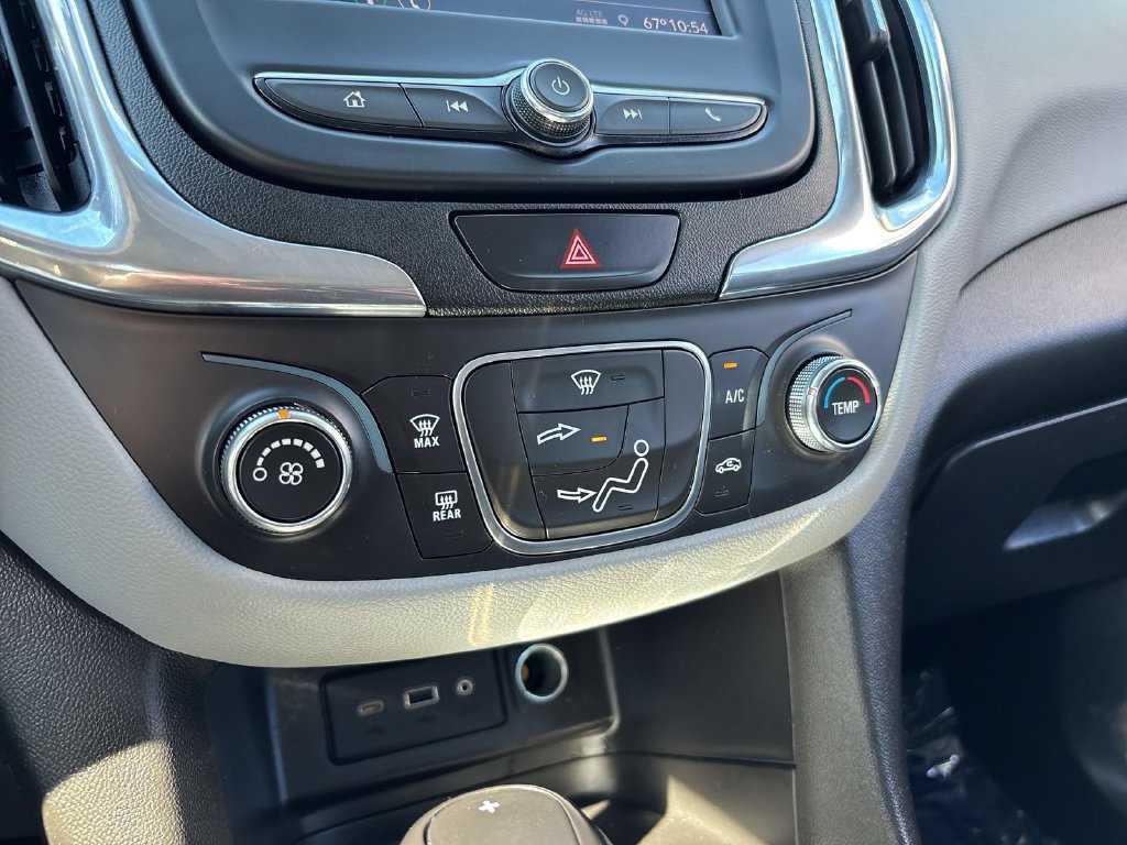 Used 2020 Chevrolet Equinox LS FWD image 18