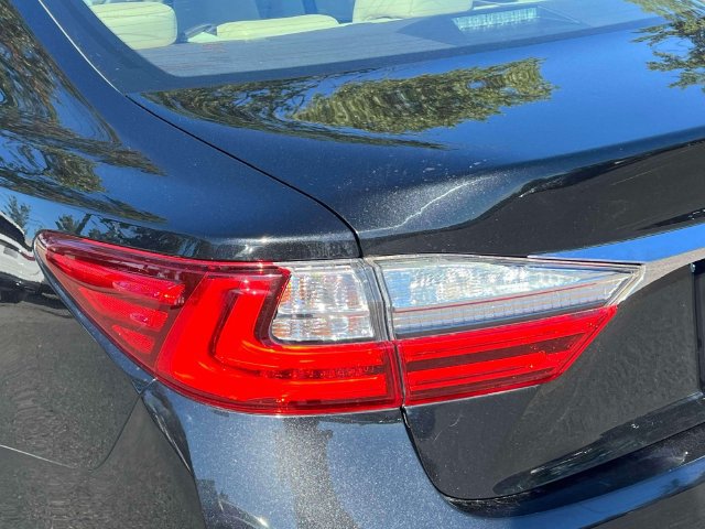 Used 2017 Lexus ES 350 w/ Navigation System Package FWD image 12