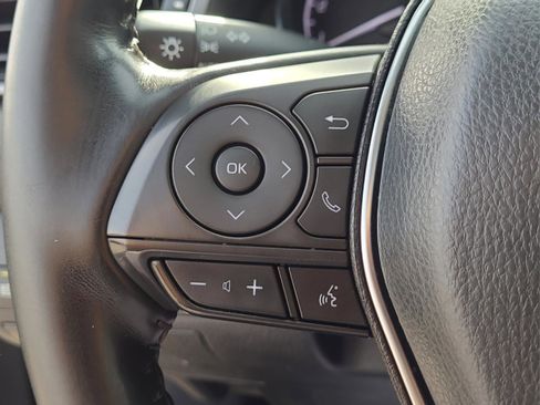 Certified 2020 Toyota Camry SE w/ Moonroof Package image 24