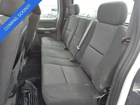 Used 2011 Chevrolet Silverado 1500 W/T RWD image 13