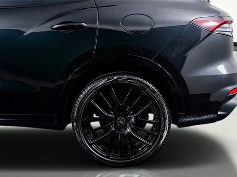 Used 2024 Maserati Levante Modena Ultima image 18