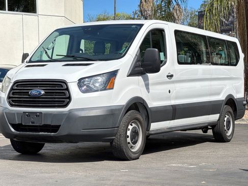 Used 2018 Ford Transit 350 XL image 8