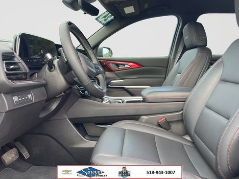 Used 2024 Chevrolet Traverse Z71 w/ Enhanced Driving Package AWD/4WD image 10