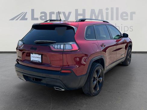 Certified 2020 Jeep Cherokee Latitude Plus AWD/4WD image 5